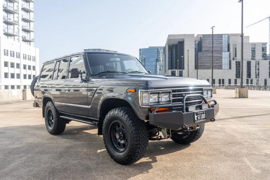  Toyota Land Cruiser (FJ62) 1988 года  (фото 3 из 164)